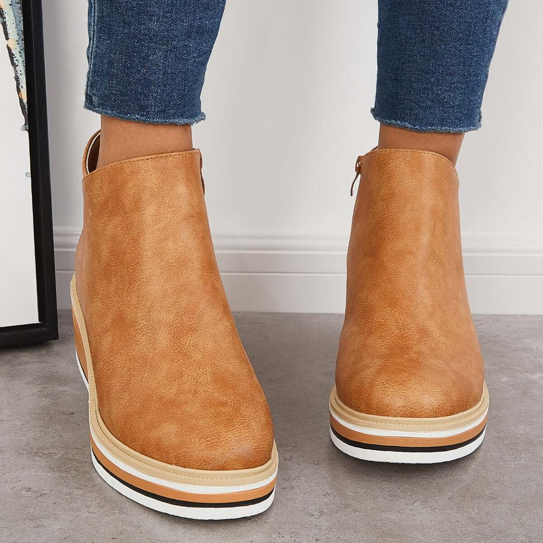 Stylish Autumn Wedge-Heel Boot – Mila