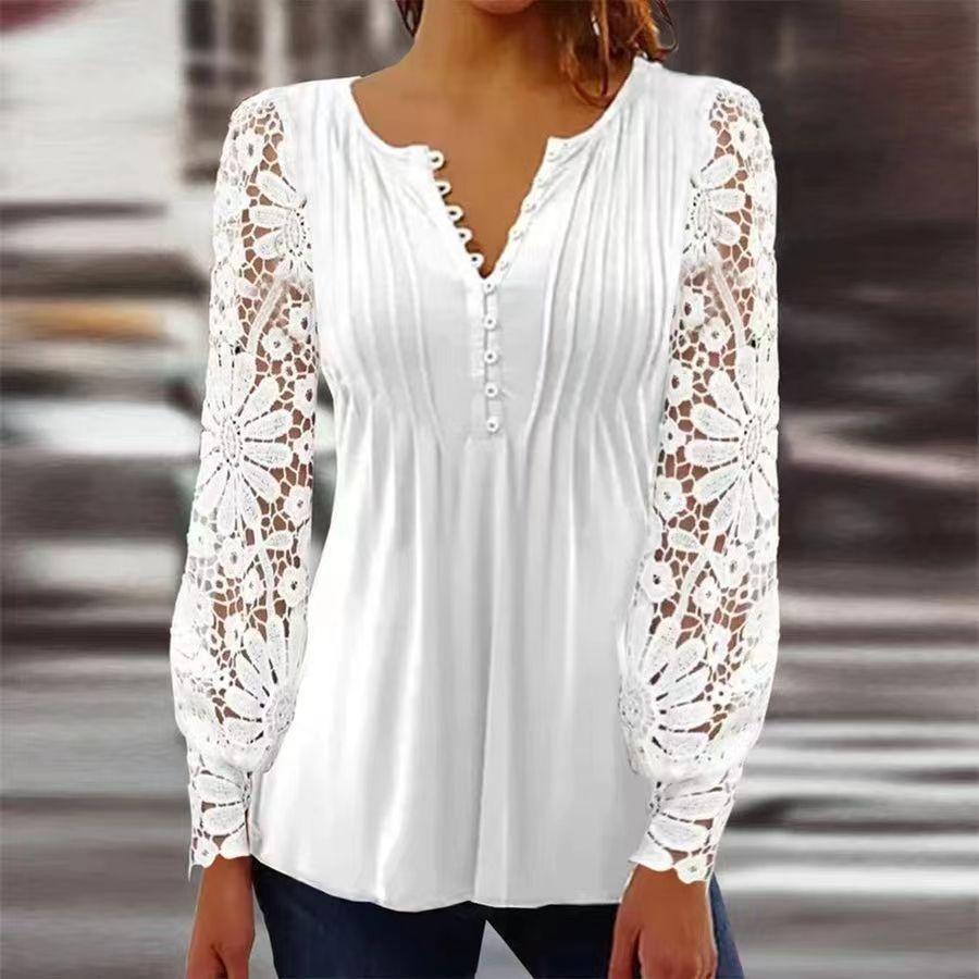 Yara – Blouse with Lace Sleeves
