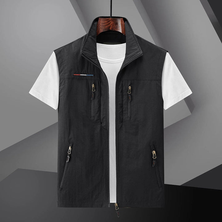 Multi-Pocket Utility Summer Travel Vest for Men