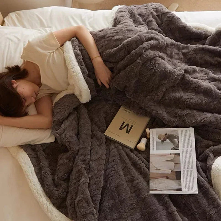 Reversible Textured Winter Blanket – Warmlio