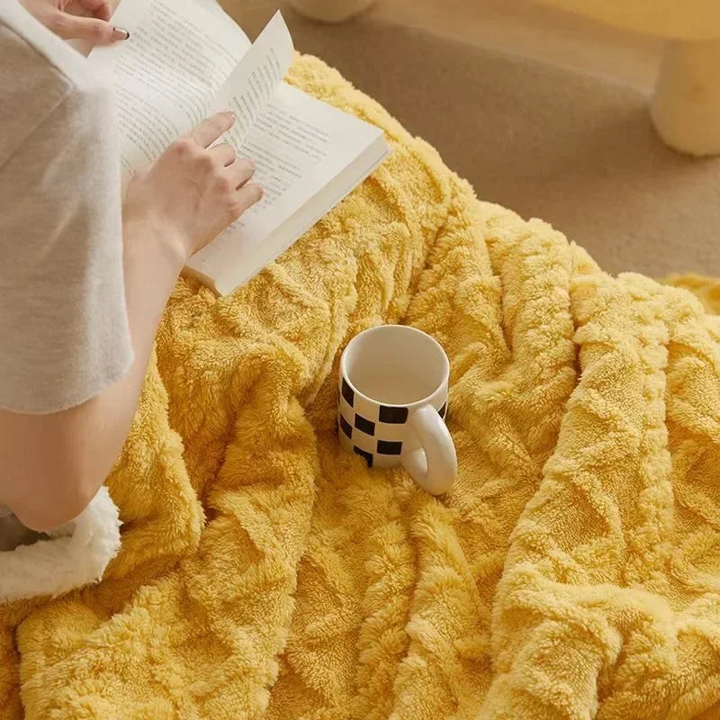Reversible Textured Winter Blanket – Warmlio