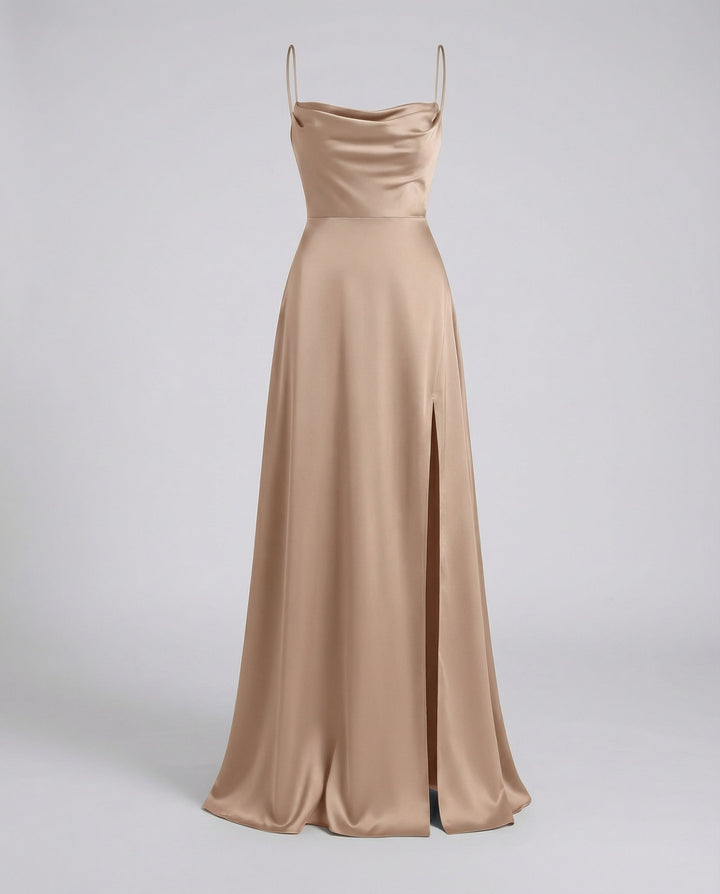 Women's maxi dress | Elegant and flattering fit
