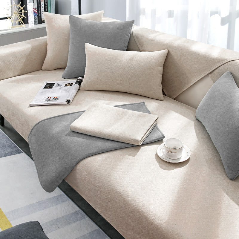 Anti-Slip Sofa Cover Pet-Friendly and Scratch-Resistant