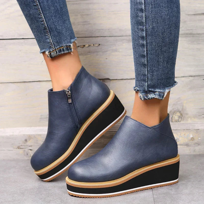 Stylish Autumn Wedge-Heel Boot – Mila