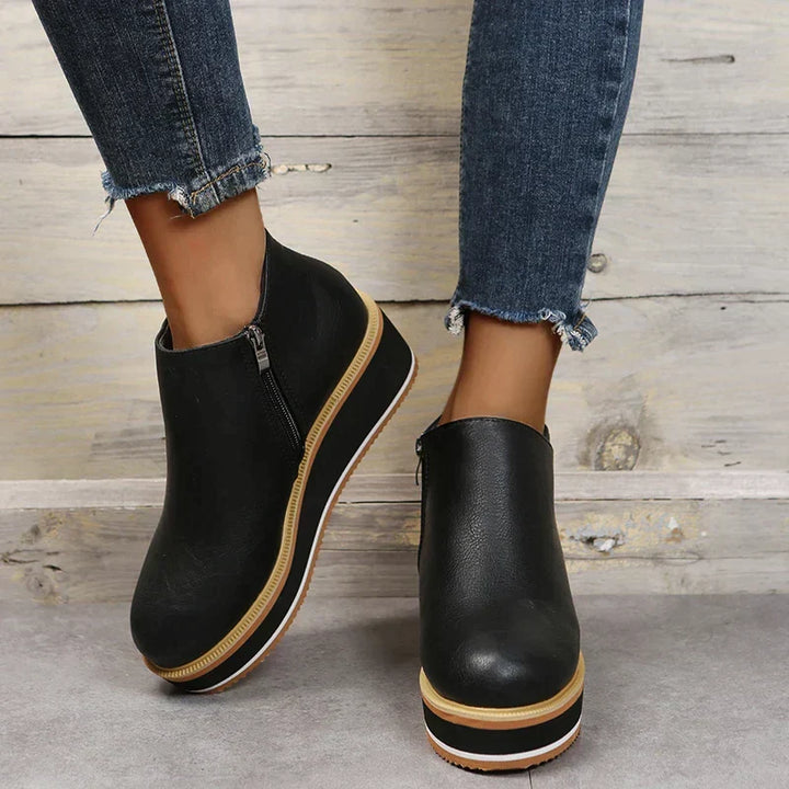 Stylish Autumn Wedge-Heel Boot – Mila