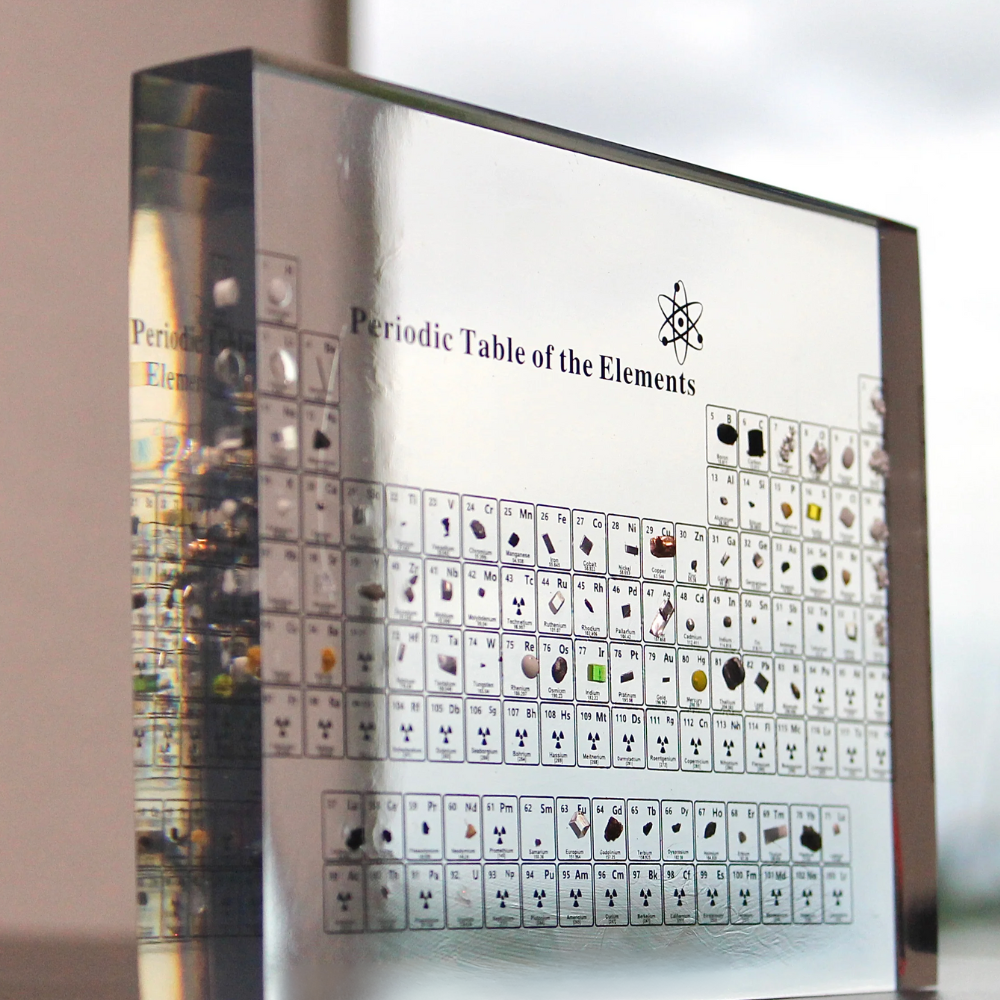 Tabletop Display with Elements - Elementiqo