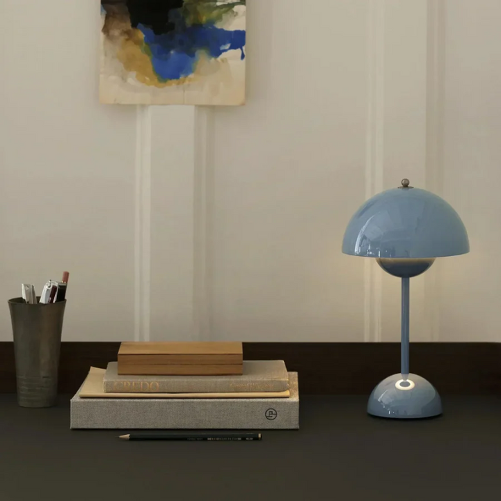 Modern Touch-Sensitive Table Lamp - LumiTouch