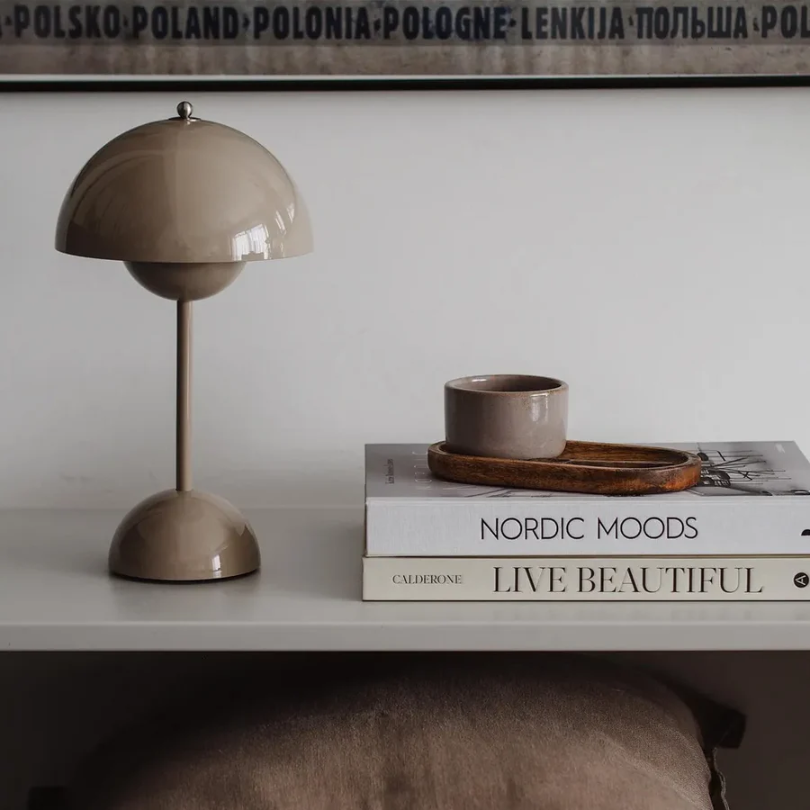 Modern Touch-Sensitive Table Lamp - LumiTouch