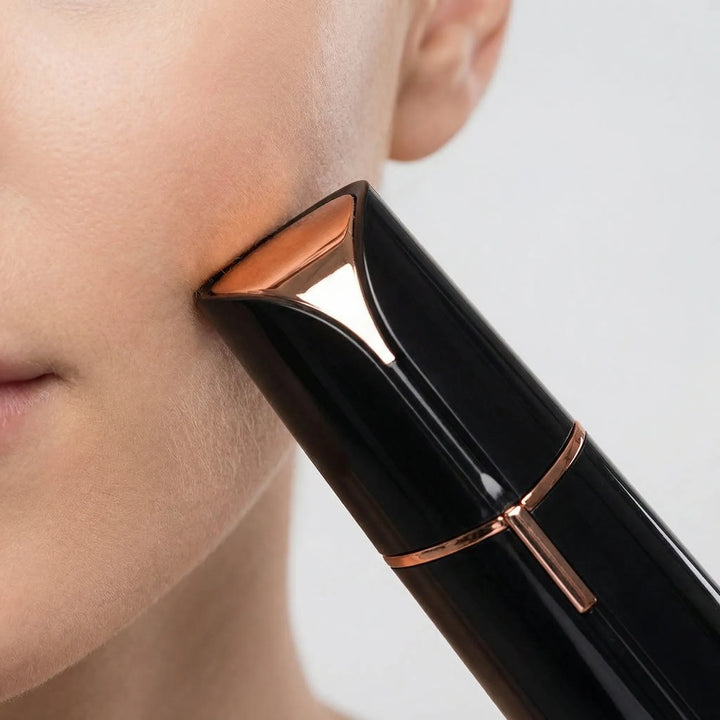 Veluxé - Compact Lipstick-Sized Facial Trimmer