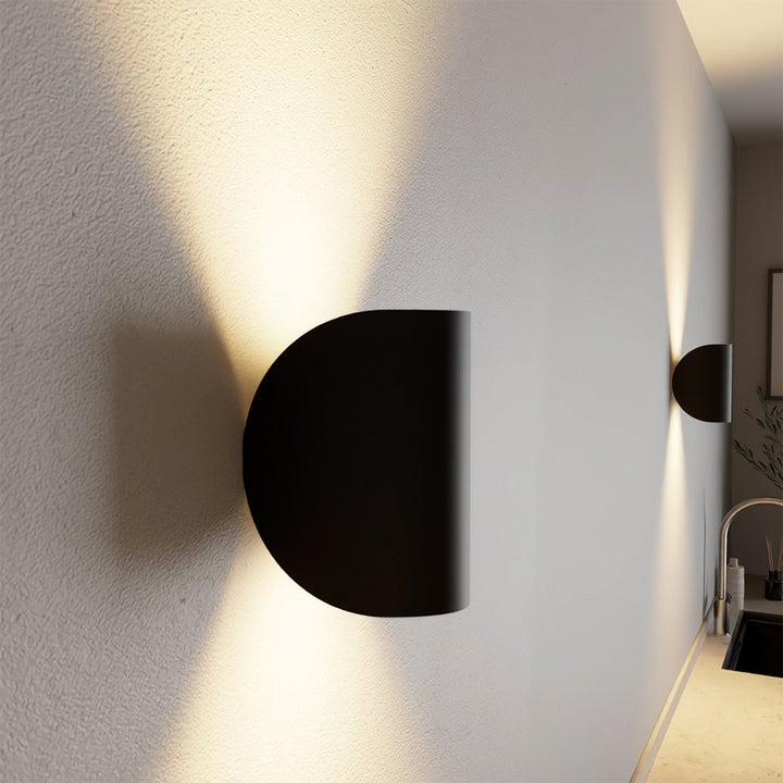 Adjustable LED Wall Lamp with Half-Moon Design | Modern Design for Indoor and Outdoor Use