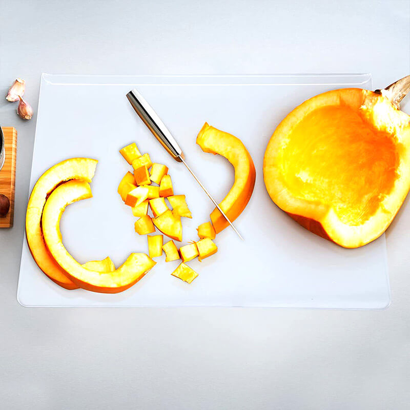 Stylish and Safe: Non-Slip Chopping Board - GlassEdge