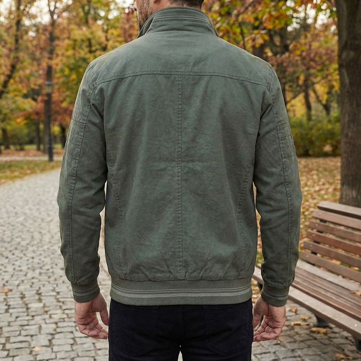 Light and Effortless Style Jacket for Men