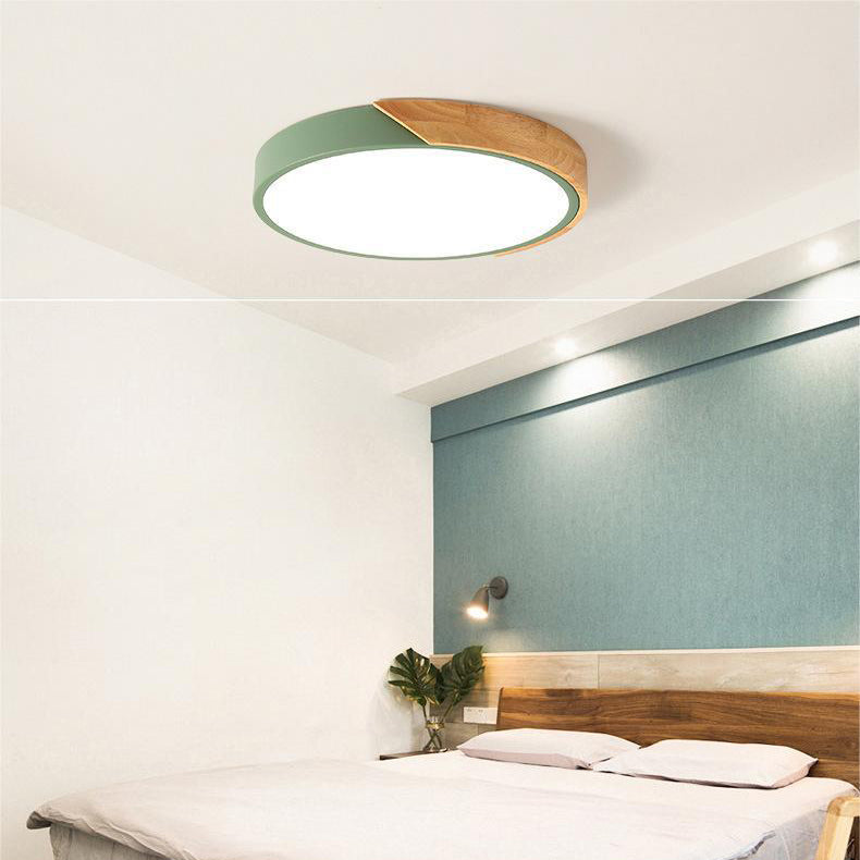 Nordic Wooden Macaron-Shaped Ceiling Lamp for Modern Spaces