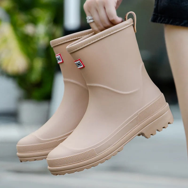 AquaStride 2.0 | Stylish Mid-Calf Waterproof Wellies for Women