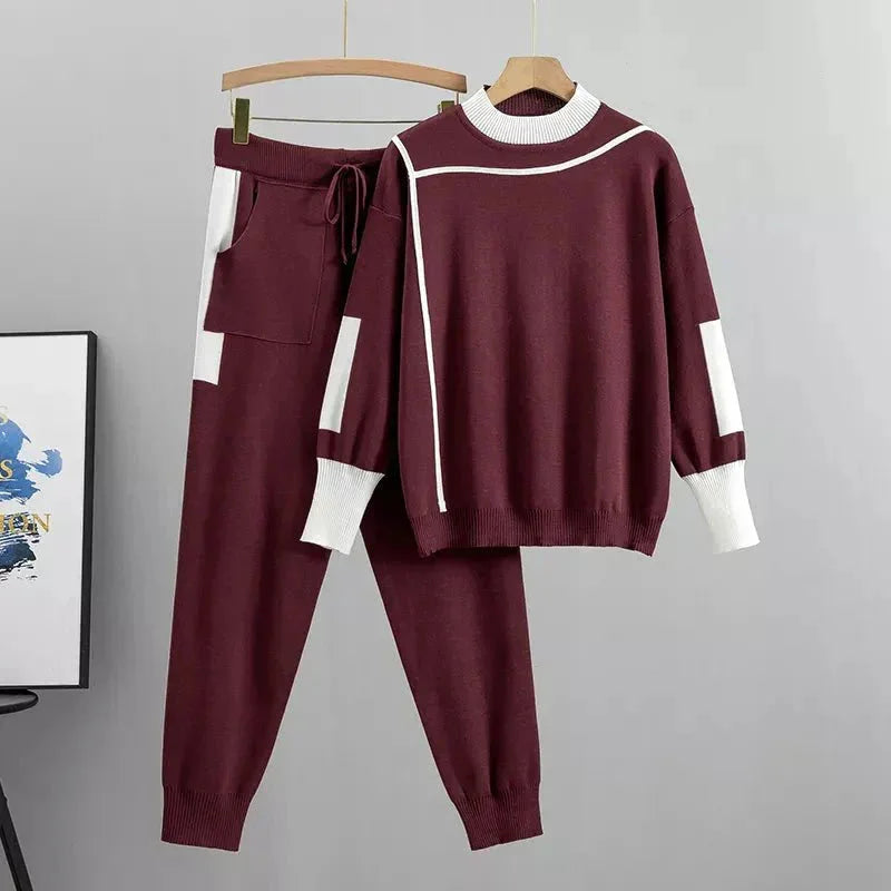 Women's knit colour-block tracksuit with mock-neck and tapered-leg pants